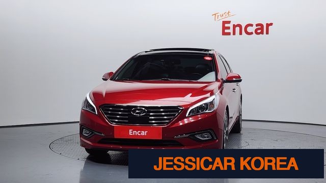 2015 Hyundai LF Sonata - Thumbnail 2