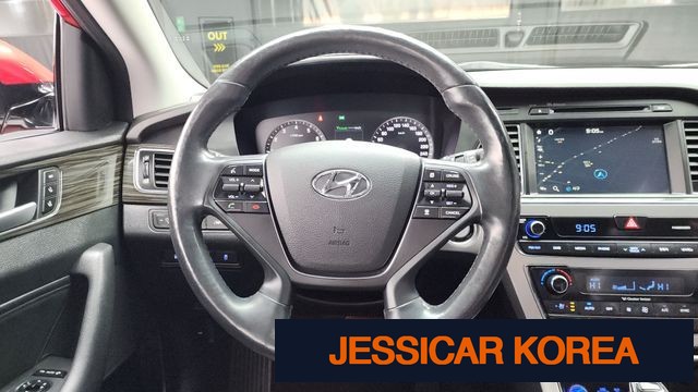 2015 Hyundai LF Sonata - Thumbnail 10