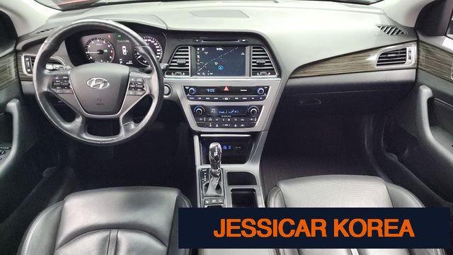 2015 Hyundai LF Sonata - Thumbnail 16