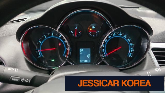 2011 Chevrolet Cruze - Thumbnail 11