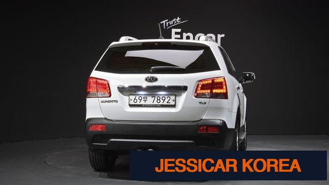 2012 Kia Sorento R - Thumbnail 11