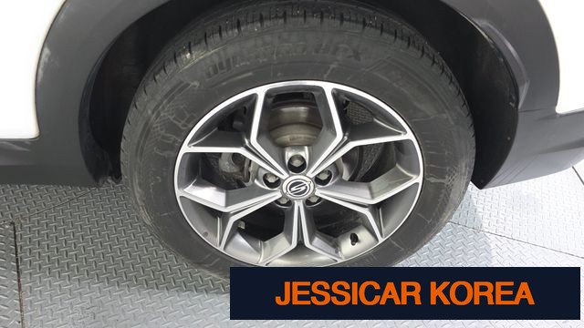 2019 KG Mobility Beautiful Korando - Thumbnail 12