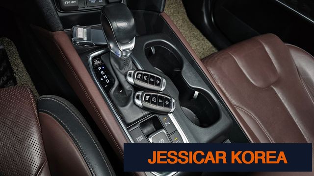 2019 Hyundai Santa Fe TM - Thumbnail 2