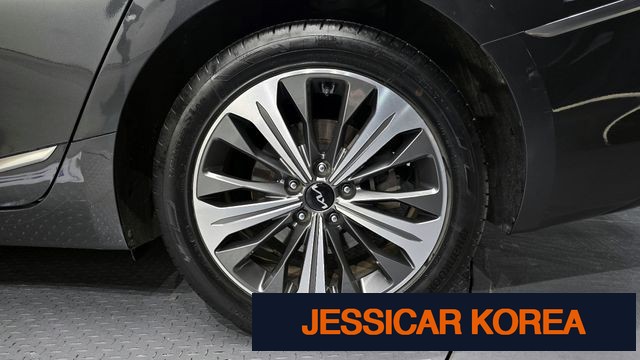 2022 Kia K8 Hybrid - Thumbnail 13