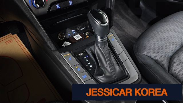 2016 Hyundai Avante AD - Thumbnail 13