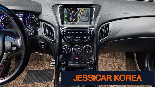 2015 Hyundai The New Genesis Coupe - Thumbnail 2