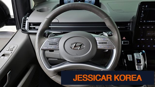 2023 Hyundai Staria - Thumbnail 3