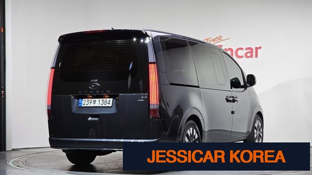 2023 Hyundai Staria - Thumbnail 12