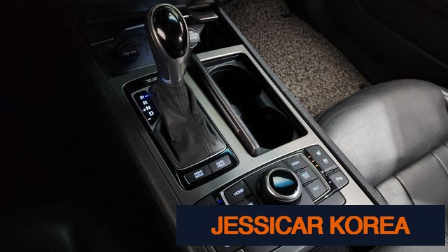 2016 Hyundai Genesis DH - Thumbnail 14