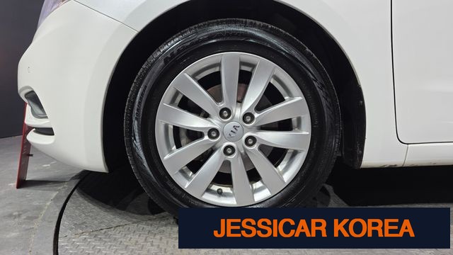 2015 Kia K3 - Thumbnail 3