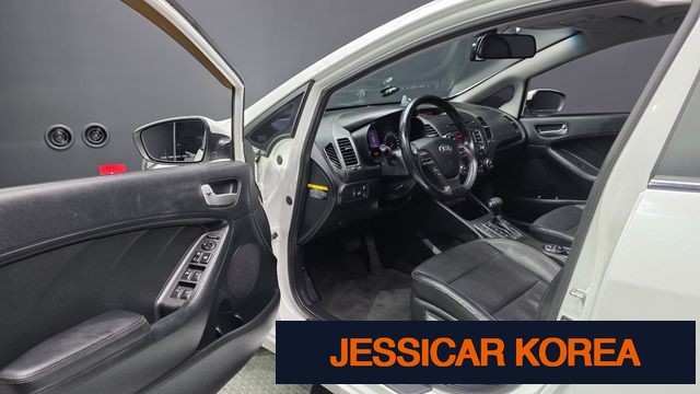 2015 Kia K3 - Thumbnail 4