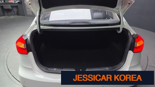 2015 Kia K3 - Thumbnail 5