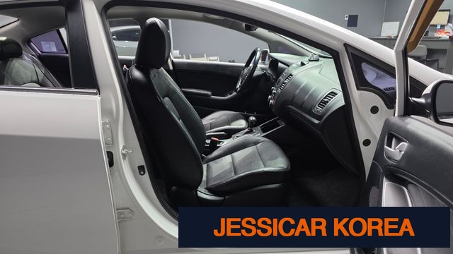 2015 Kia K3 - Thumbnail 6