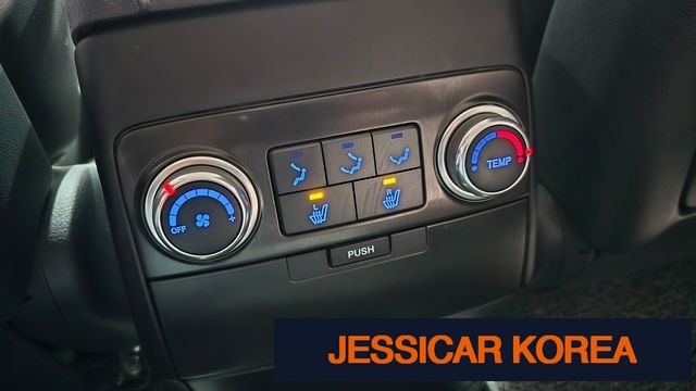 2012 Hyundai Veracruz - Thumbnail 2