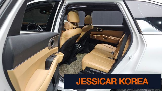 2022 Kia Sorento 4th Gen - Thumbnail 8