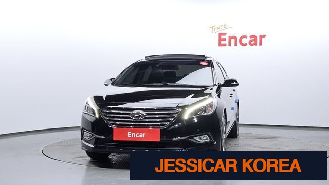 2016 Hyundai LF Sonata - Thumbnail 3