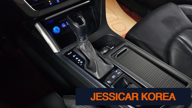 2016 Hyundai LF Sonata - Thumbnail 9