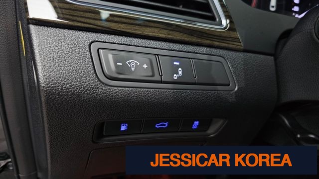 2016 Hyundai LF Sonata - Thumbnail 11
