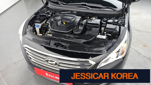 2016 Hyundai LF Sonata - Thumbnail 16