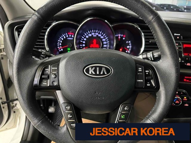 2011 Kia K5 - Thumbnail 10