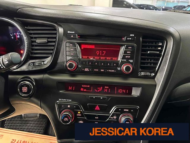 2011 Kia K5 - Thumbnail 13