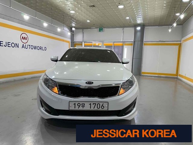 2011 Kia K5 - Thumbnail 15