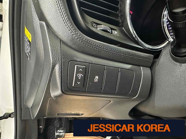 2011 Kia K5 - Thumbnail 16