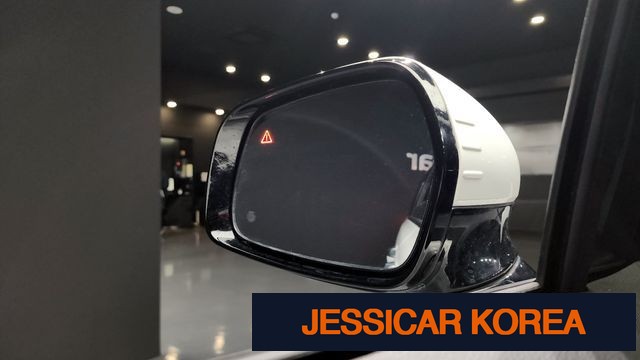 2022 Kia Carnival 4th Gen - Thumbnail 18