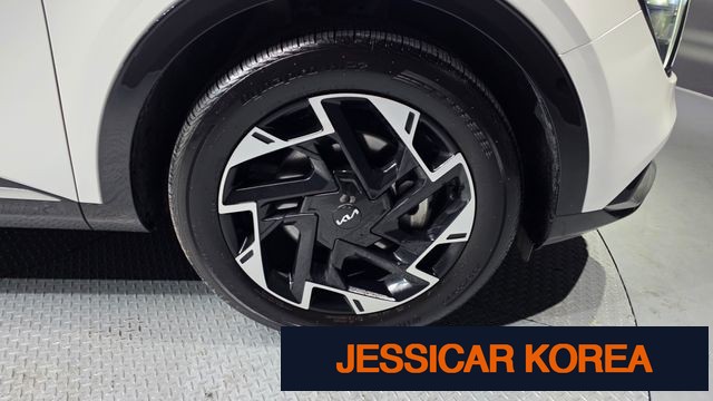 2023 Kia Sportage 5th Gen - Thumbnail 15