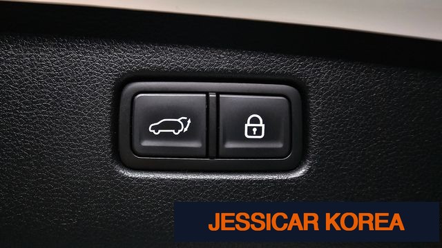 2021 Genesis GV70 - Thumbnail 7