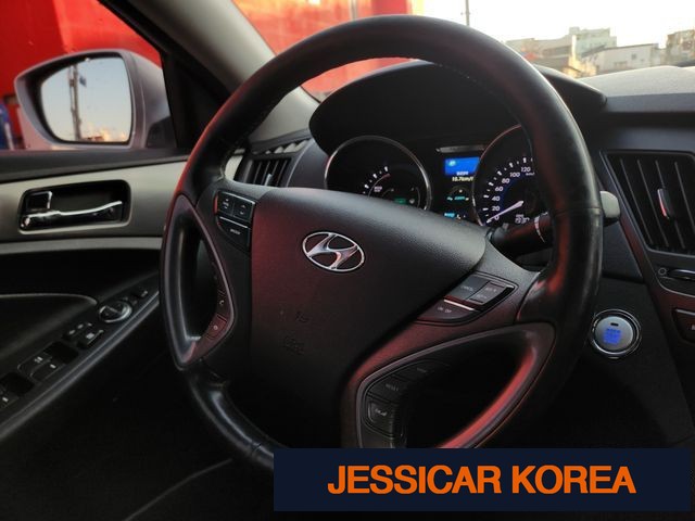 2014 Hyundai sonata hybrid - Thumbnail 18