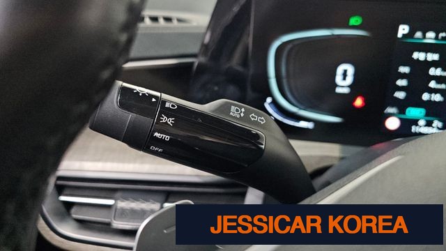 2023 Kia K8 - Thumbnail 3