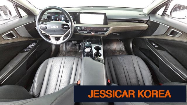 2023 Kia K8 - Thumbnail 4