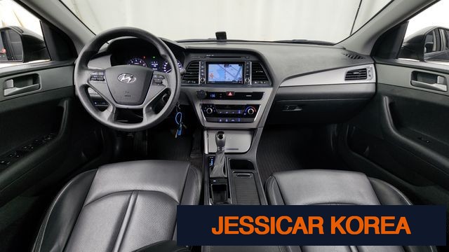 2015 Hyundai LF Sonata - Thumbnail 19