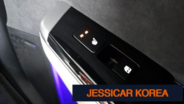2022 Kia EV6 - Thumbnail 13