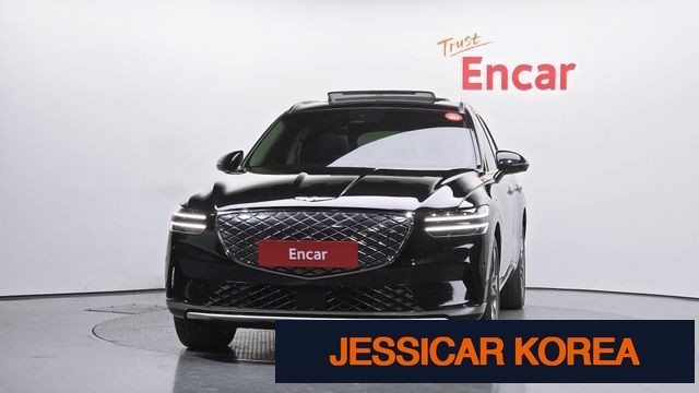 2022 Genesis Electrified GV70 - Thumbnail 2