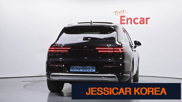 2022 Genesis Electrified GV70 - Thumbnail 11