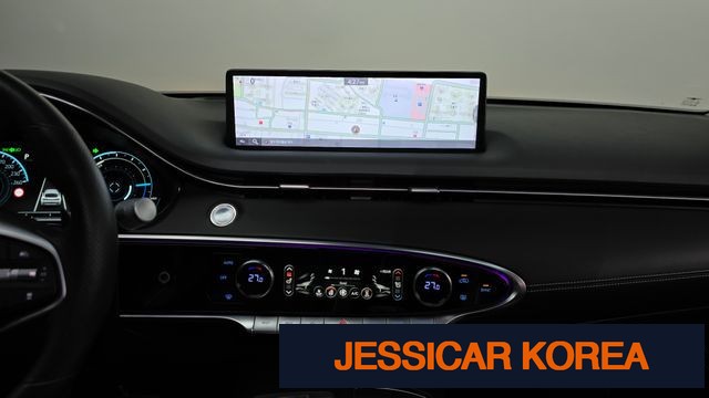 2022 Genesis Electrified GV70 - Thumbnail 13