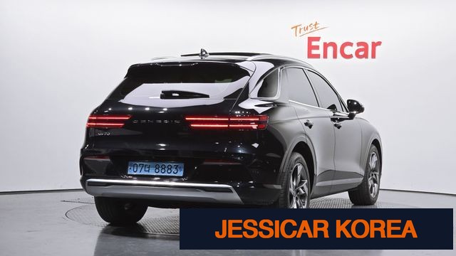 2022 Genesis Electrified GV70 - Thumbnail 19