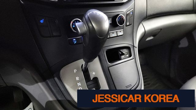 2017 Hyundai Grand Starex - Thumbnail 6