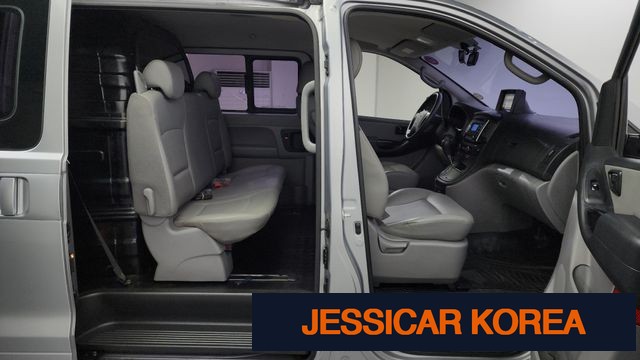 2017 Hyundai Grand Starex - Thumbnail 8