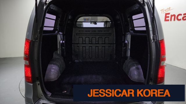 2017 Hyundai Grand Starex - Thumbnail 9