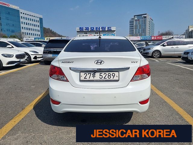 2014 Hyundai Accent (new model) - Thumbnail 6