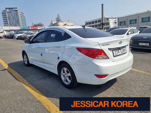 2014 Hyundai Accent (new model) - Thumbnail 19