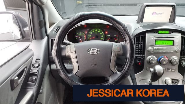 2015 Hyundai Grand Starex - Thumbnail 4