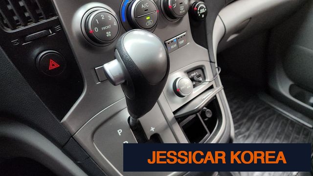 2015 Hyundai Grand Starex - Thumbnail 10