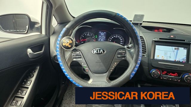 2015 Kia K3 - Thumbnail 2