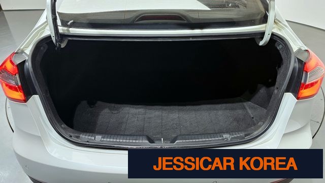 2015 Kia K3 - Thumbnail 4