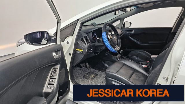 2015 Kia K3 - Thumbnail 7