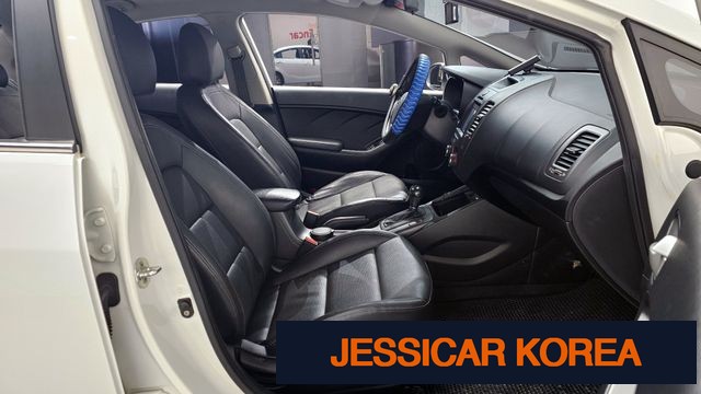 2015 Kia K3 - Thumbnail 14